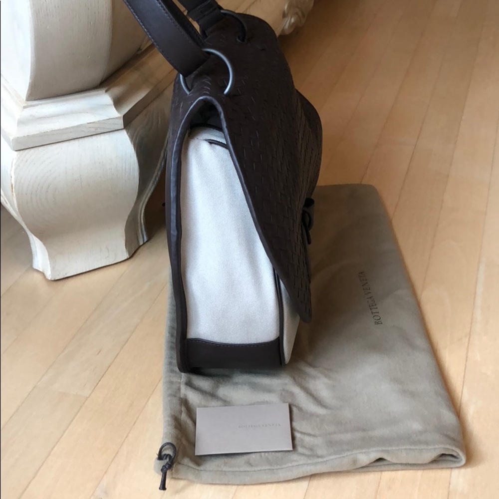PRICE⬇️NWOT Bottega Veneta Safari Nappa Bag - Picture 3 of 14